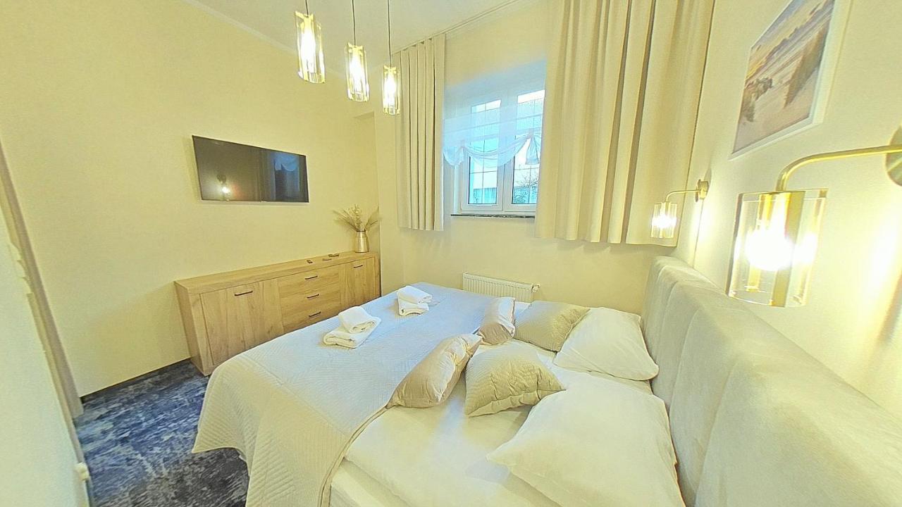 Arka Apartment *