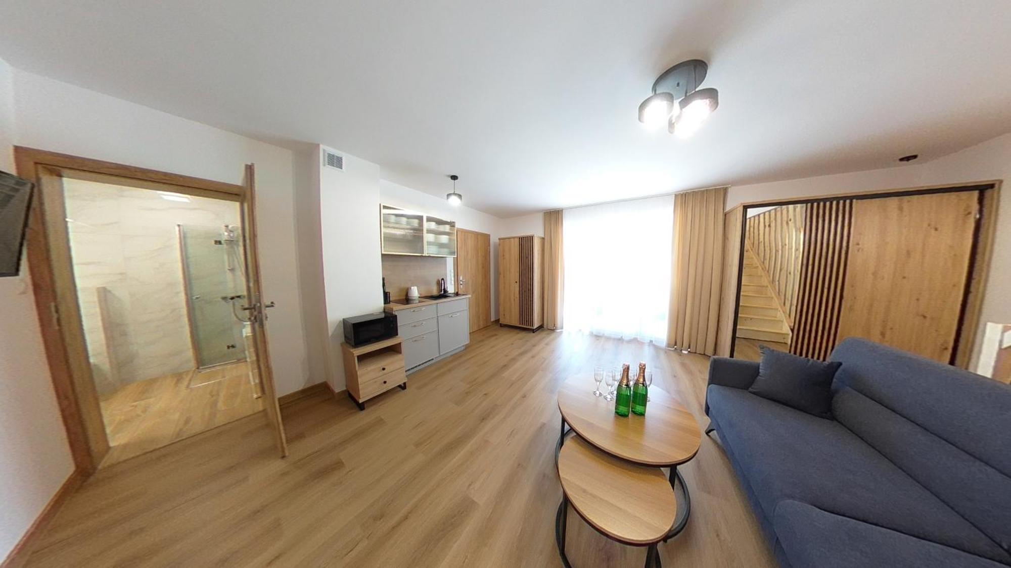 Arka Apartment *
