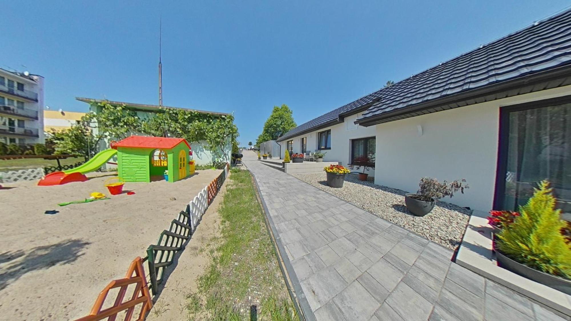 Arka Apartment *